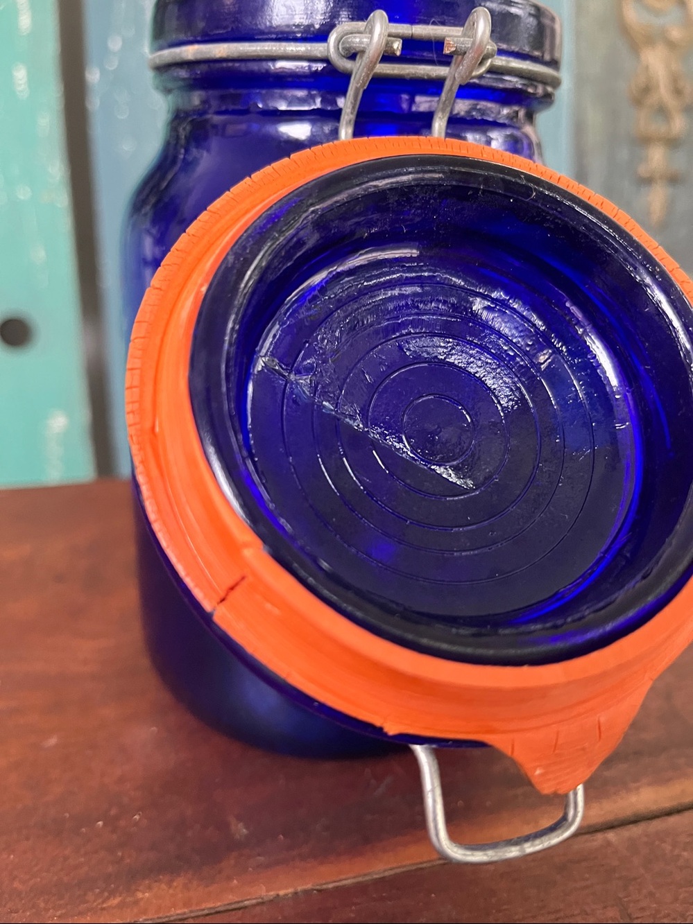 Vintage cobalt blue glass storage jar. Crownford China Co. product - Picture 8 of 8